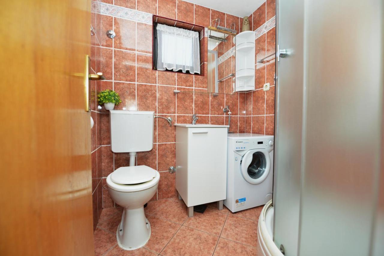 Apartment Lavender Vir Luaran gambar