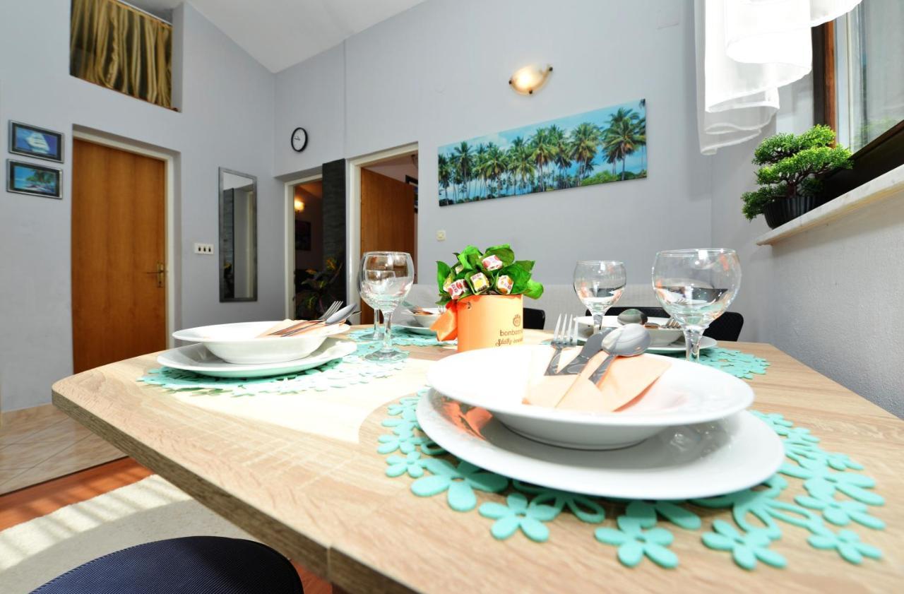 Apartment Lavender Vir Luaran gambar